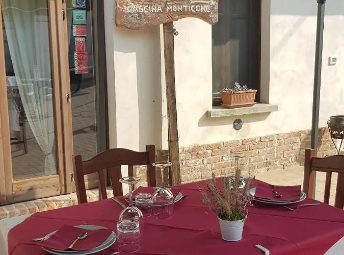 Azienda Agricola Cascina Monticone ファームステイ Ferrere
