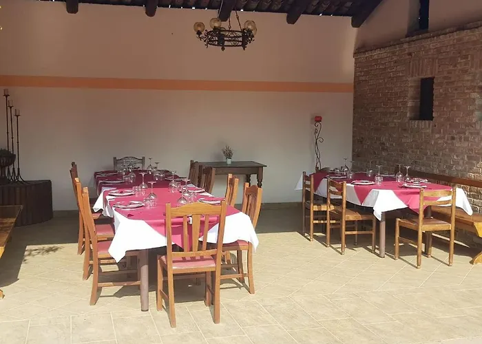 Azienda Agricola Cascina Monticone ファームステイ Ferrere