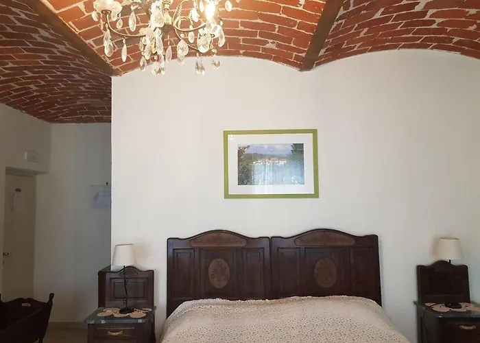 Azienda Agricola Cascina Monticone ファームステイ Ferrere